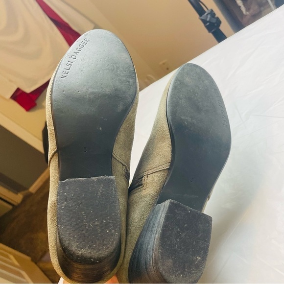 Kelsi Dagger Tan Suede Booties - Picture 8 of 12